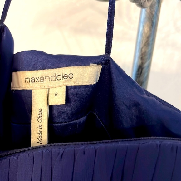 Max and Cleo nvy wedding dress, strapless, size: 6, used once - Picture 4 of 4